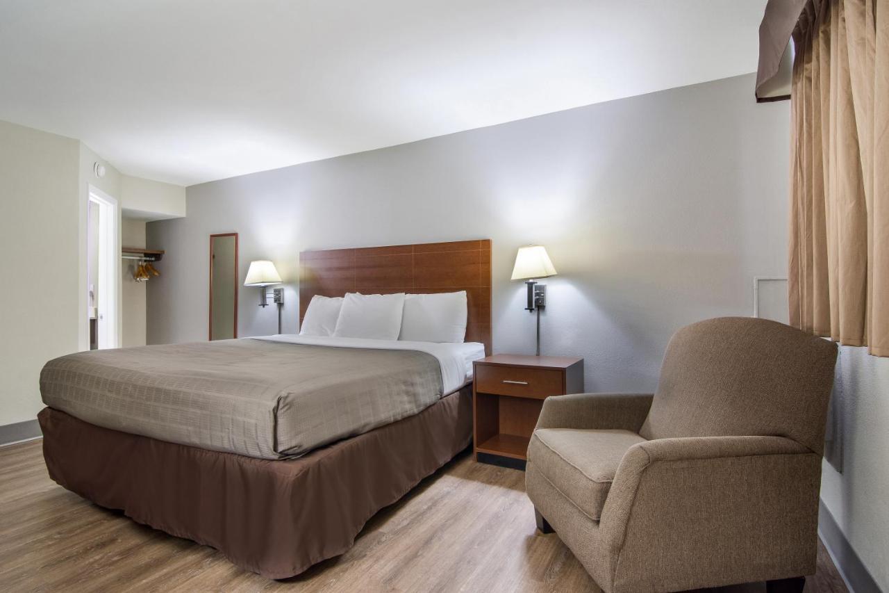 The Townhouse Inn Highpoint 외부 사진