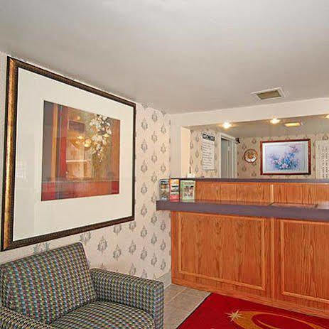 The Townhouse Inn Highpoint 내부 사진